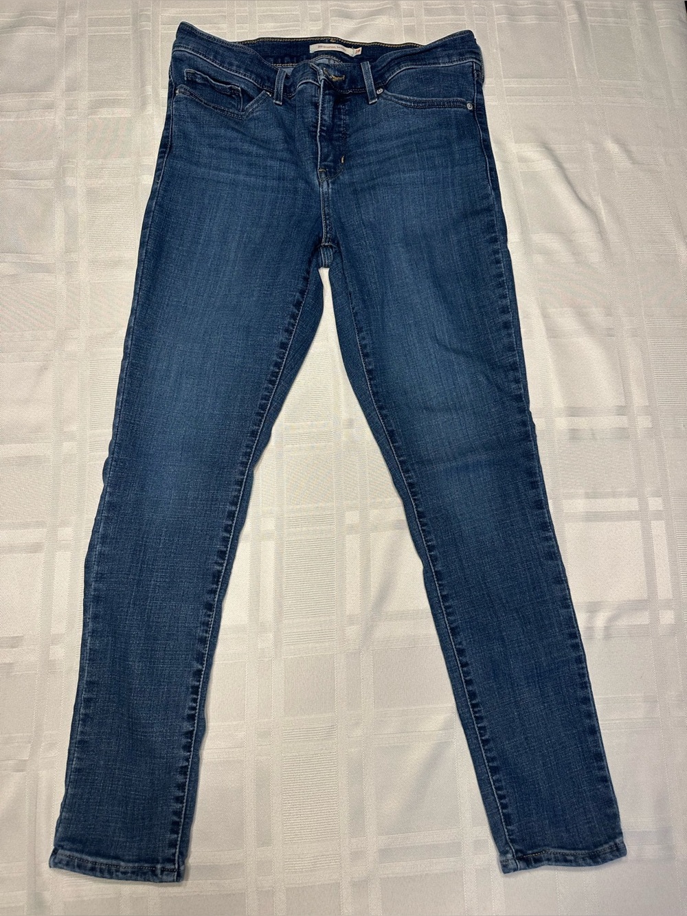 Levi’s 311 Women's Shaping Skinny Jeans Size 28 Blue Mid Rise Stretch Denim